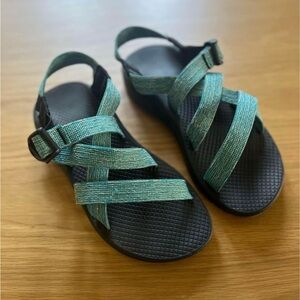 Brand new never used banded z Chaco sandals size 7